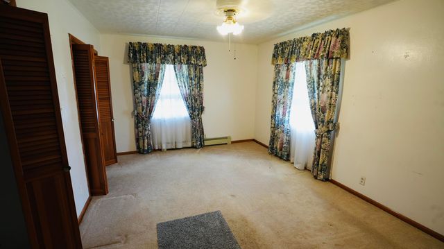 4350 S 200 E, Knox, IN 46534
