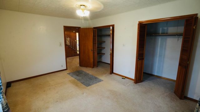 4350 S 200 E, Knox, IN 46534