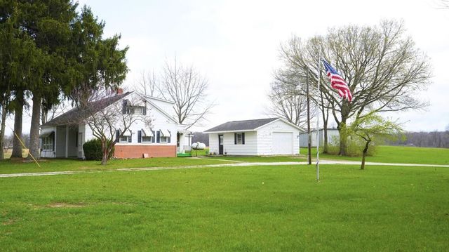 4350 S 200 E, Knox, IN 46534