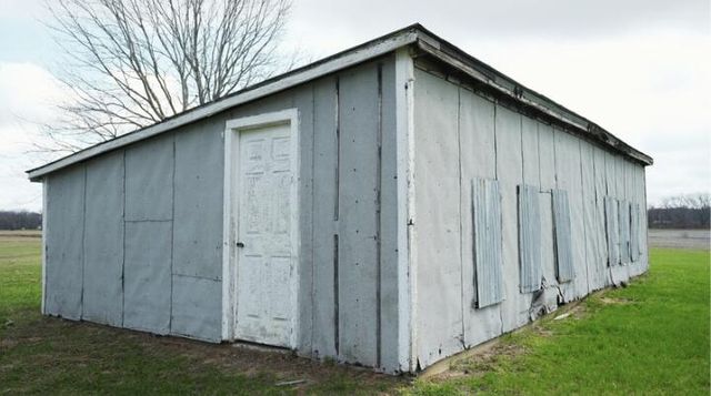 4350 S 200 E, Knox, IN 46534