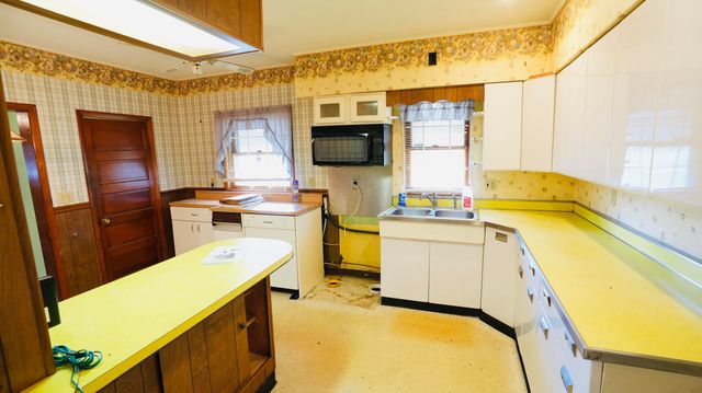 4350 S 200 E, Knox, IN 46534