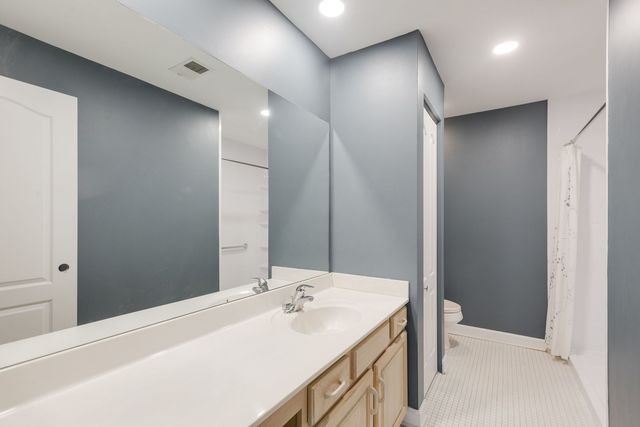 1742 W Orchard Place 1742, Arlington Heights, IL 60005