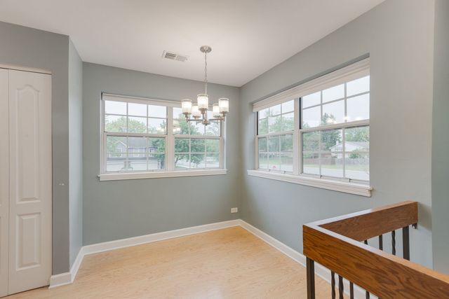 1742 W Orchard Place 1742, Arlington Heights, IL 60005