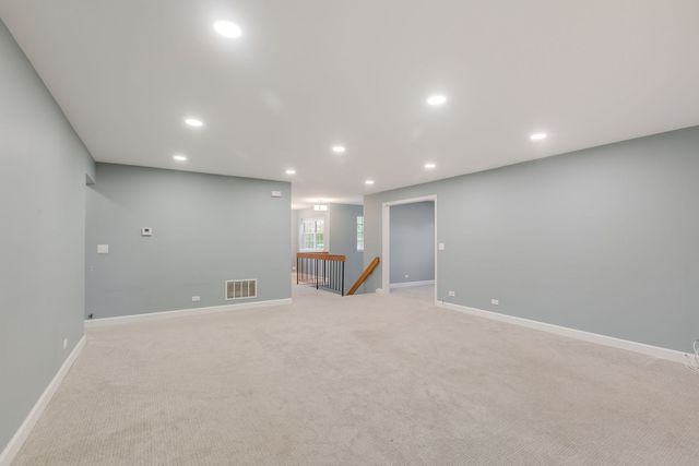 1742 W Orchard Place 1742, Arlington Heights, IL 60005