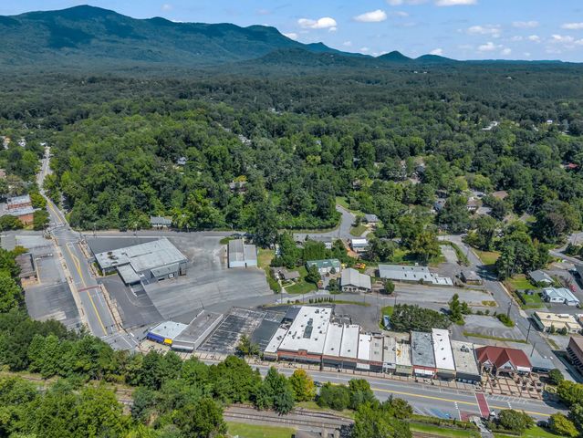 160 E Howard Street, Tryon, NC 28782