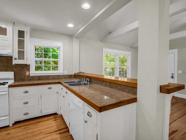 160 E Howard Street, Tryon, NC 28782