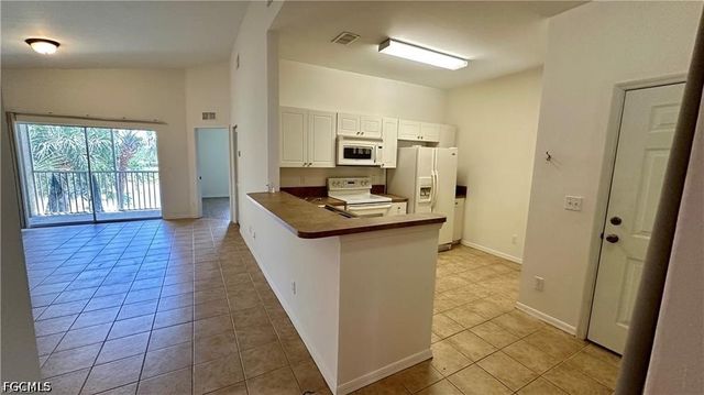 4299 Bellasol CIR 2621, Fort Myers, FL 33916