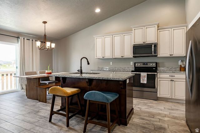 3256 W 700 S, Syracuse, UT 84075