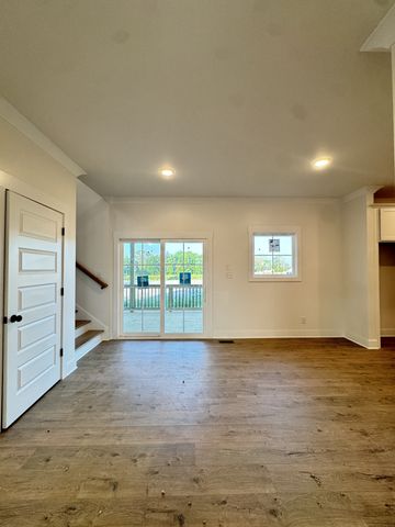 3162 E Old Ashland City Rd, E, Clarksville, TN 37043