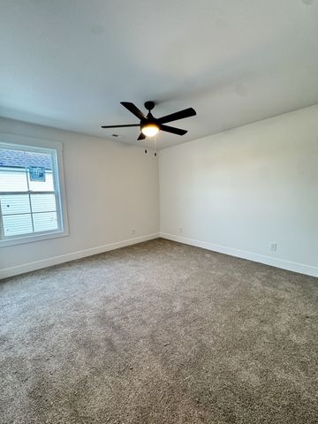 3162 E Old Ashland City Rd, E, Clarksville, TN 37043