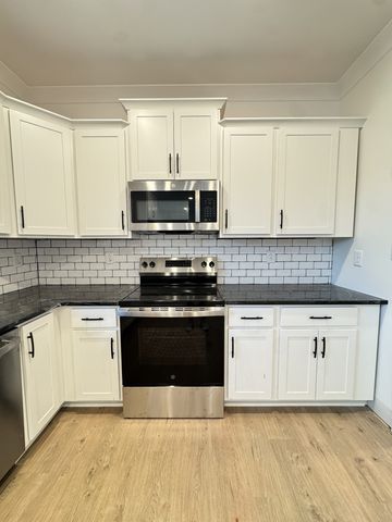 3162 E Old Ashland City Rd, E, Clarksville, TN 37043