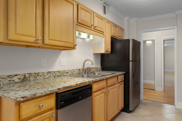 1131 Stringers Ridge Road 7j, Chattanooga, TN 37405