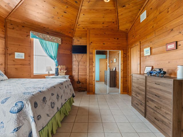2258 County Road 230, Sargent, TX 77414