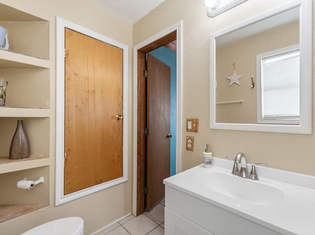 2258 County Road 230, Sargent, TX 77414