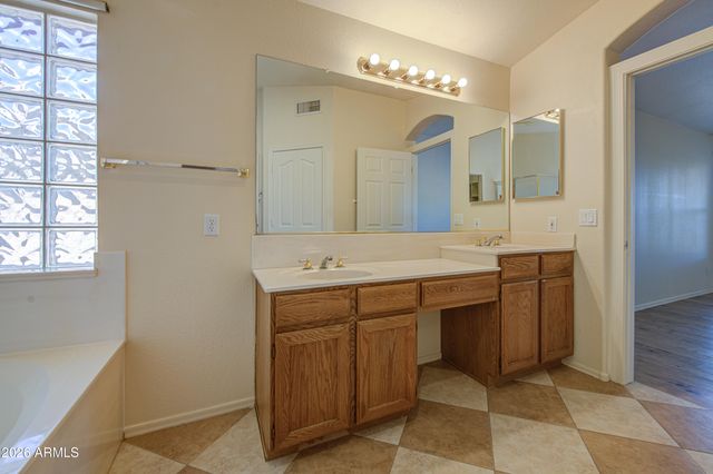 5721 W Ironwood Drive, Glendale, AZ 85302