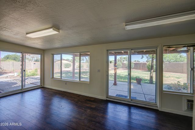 5721 W Ironwood Drive, Glendale, AZ 85302