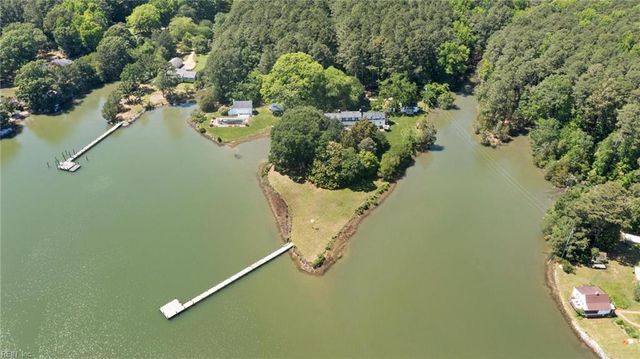 5523 B White Hall RD B, Gloucester, VA 23061