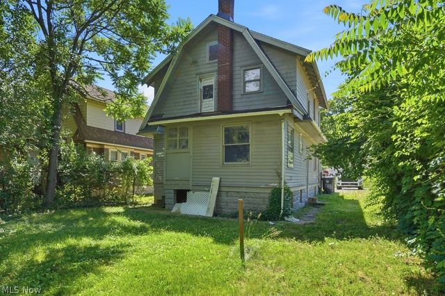 1313 Manchester Road, Akron, OH 44307