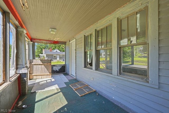 1313 Manchester Road, Akron, OH 44307