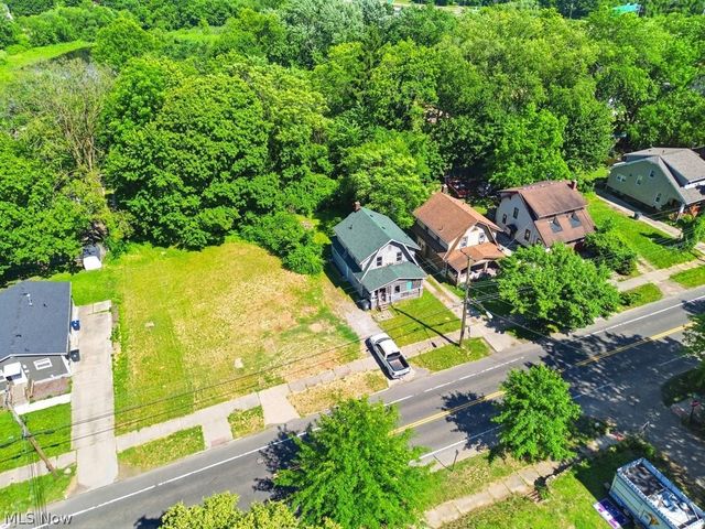 1313 Manchester Road, Akron, OH 44307