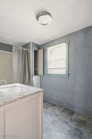 1313 Manchester Road, Akron, OH 44307
