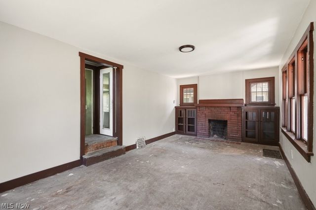 1313 Manchester Road, Akron, OH 44307
