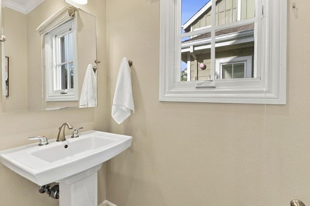 37 Ludina Way, Redwood City, CA 94061