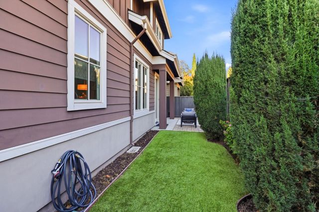 37 Ludina Way, Redwood City, CA 94061
