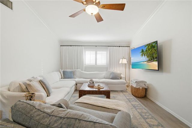 2644 River Reach DR, Naples, FL 34104