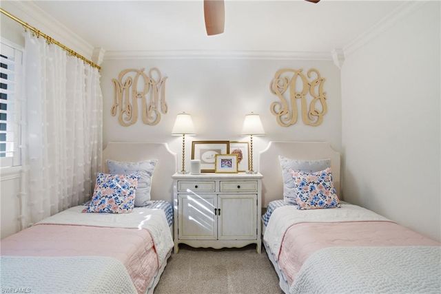 2644 River Reach DR, Naples, FL 34104