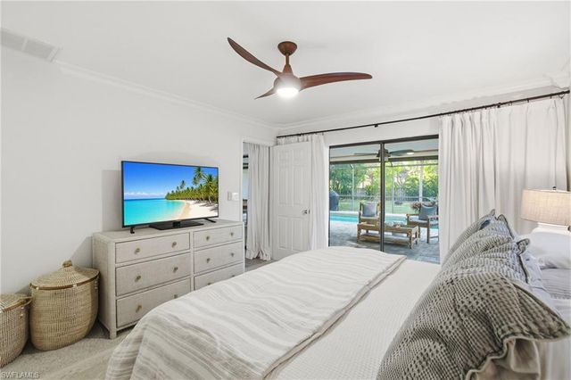 2644 River Reach DR, Naples, FL 34104