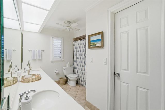 2644 River Reach DR, Naples, FL 34104