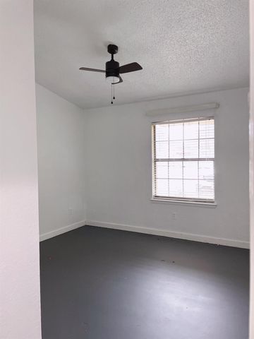 21107 Highland Lake DR 3, Lago Vista, TX 78645