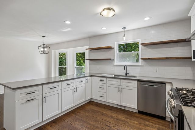 5941 Fireside Dr, Brentwood, TN 37027