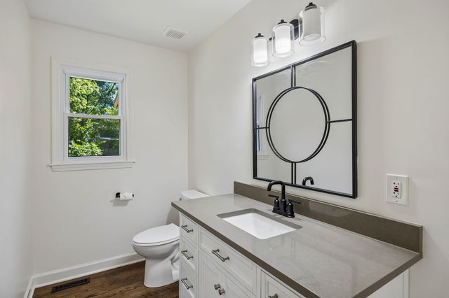 5941 Fireside Dr, Brentwood, TN 37027