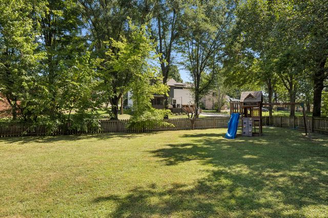 5941 Fireside Dr, Brentwood, TN 37027