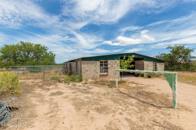 2241 N Rivers Edge Road, Benson, AZ 85602
