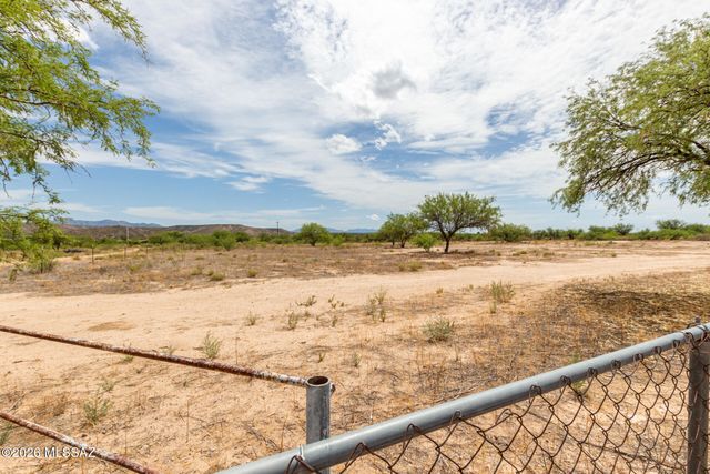 2241 N Rivers Edge Road, Benson, AZ 85602