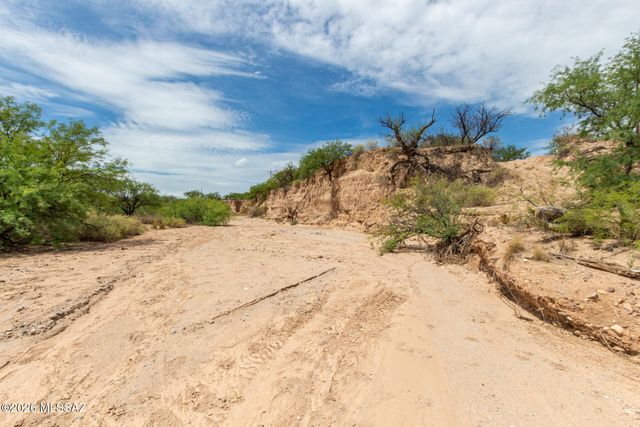 2241 N Rivers Edge Road, Benson, AZ 85602