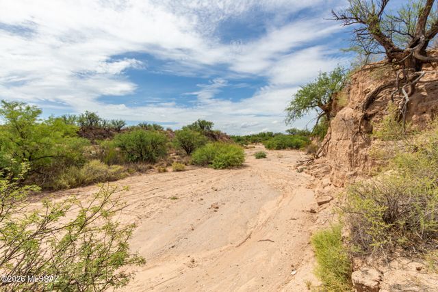 2241 N Rivers Edge Road, Benson, AZ 85602