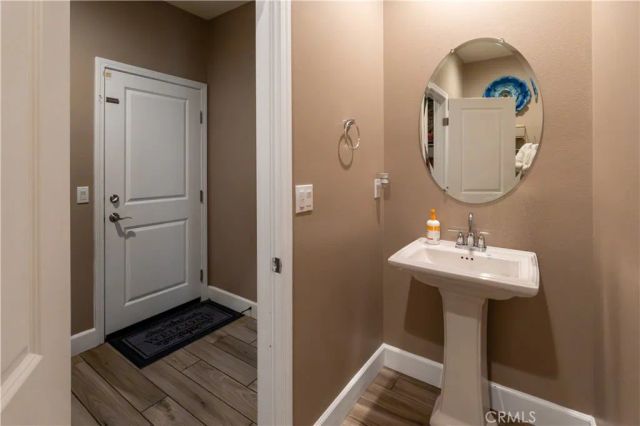 7786 Arosia Dr, Fontana, CA 92336