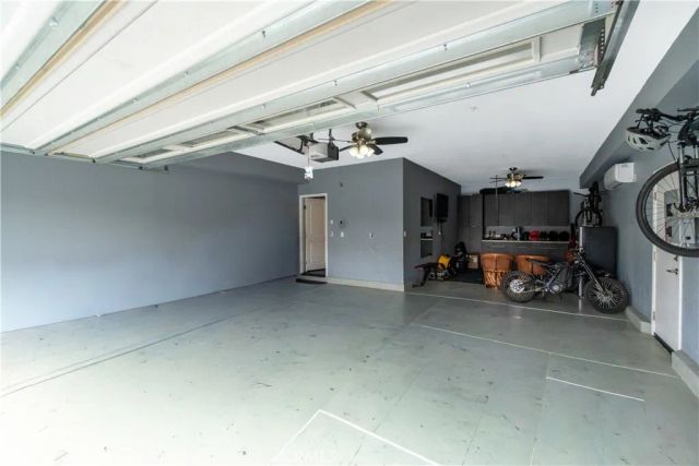 7786 Arosia Dr, Fontana, CA 92336