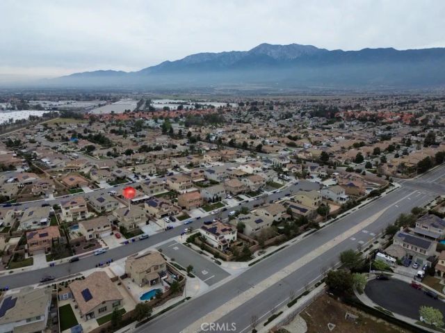 7786 Arosia Dr, Fontana, CA 92336