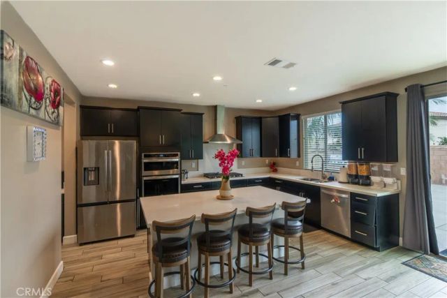 7786 Arosia Dr, Fontana, CA 92336