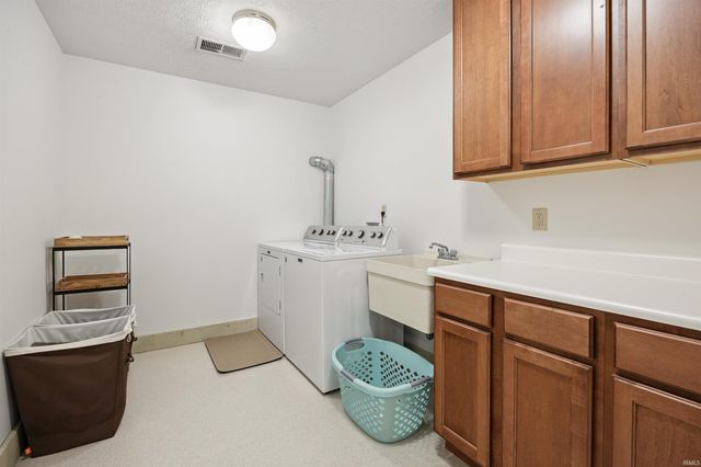 1625 Cottonwood Circle, Lafayette, IN 47905