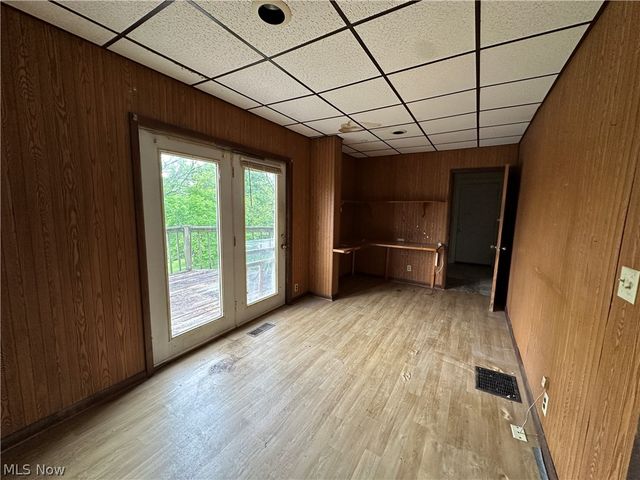 102 Summerset Drive, Marietta, OH 45750