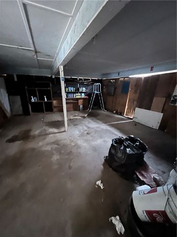 909 Highland Ave, Alice, TX 78332