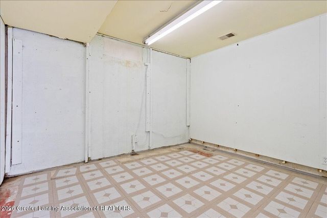 12936 Legend Drive, Grand Ledge, MI 48837