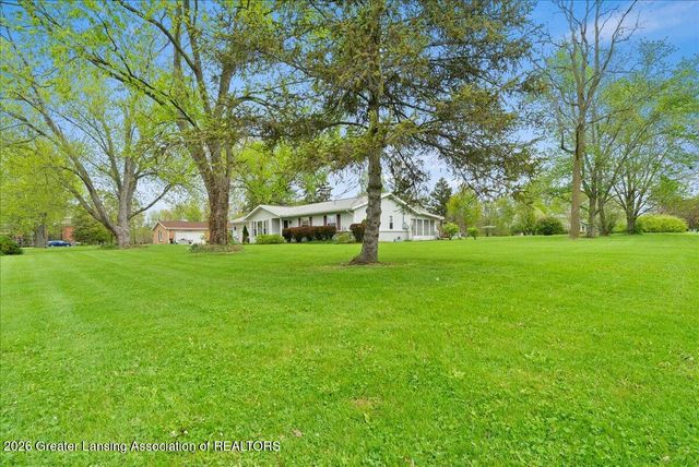 12936 Legend Drive, Grand Ledge, MI 48837