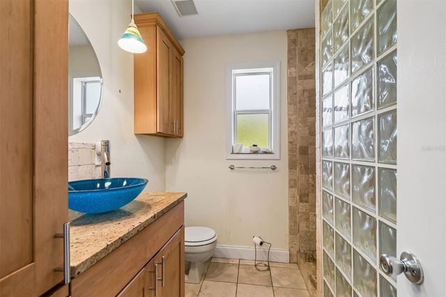 2847 10TH AVENUE N, St Petersburg, FL 33713